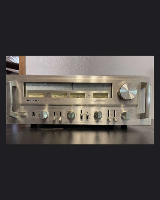 Rotel RT-1024 Flagship Tuner in Excellent Condition