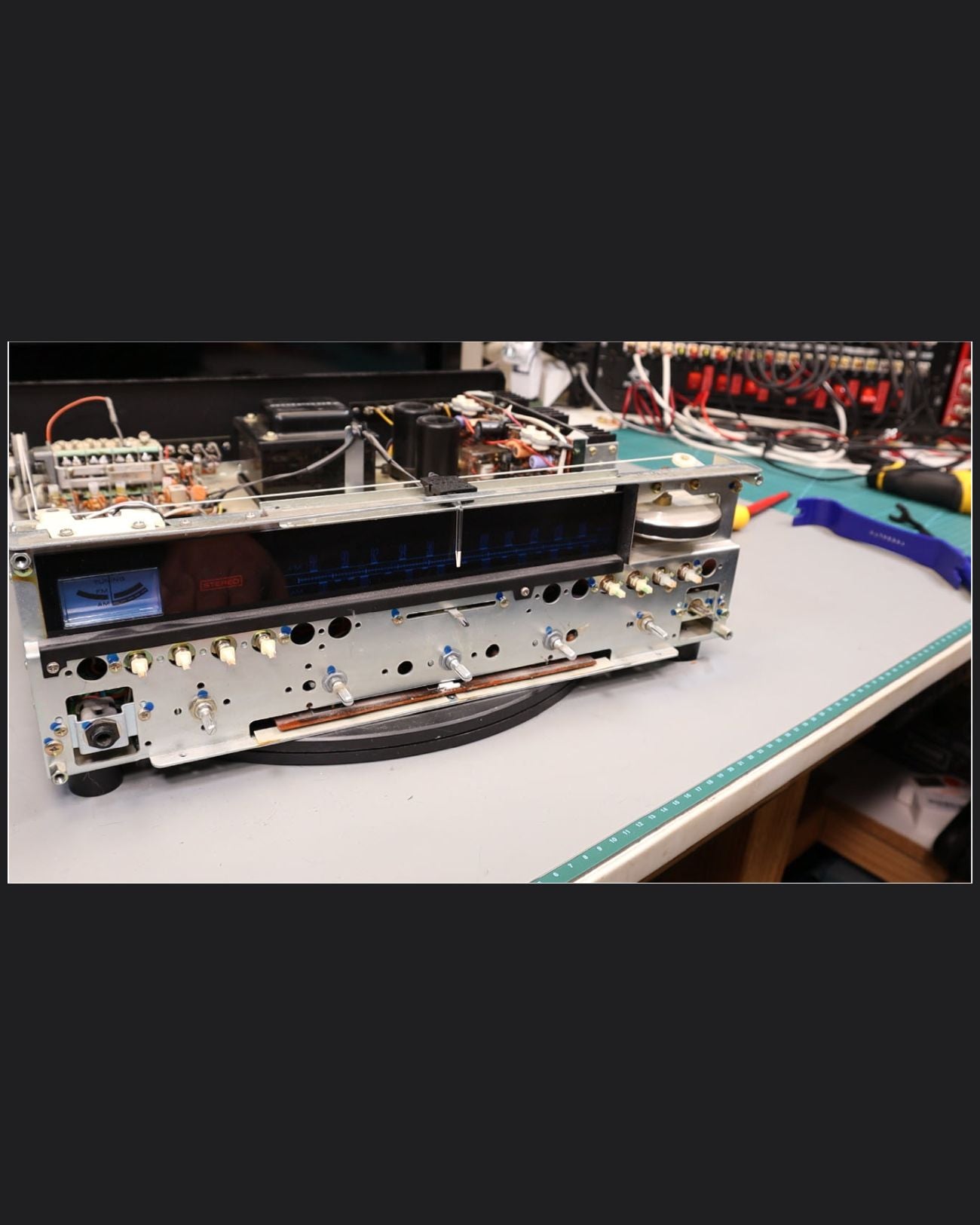 Marantz 2220B Receiver in Near Mint Condition. Professionally Rebuilt + 30 Day Warranty!