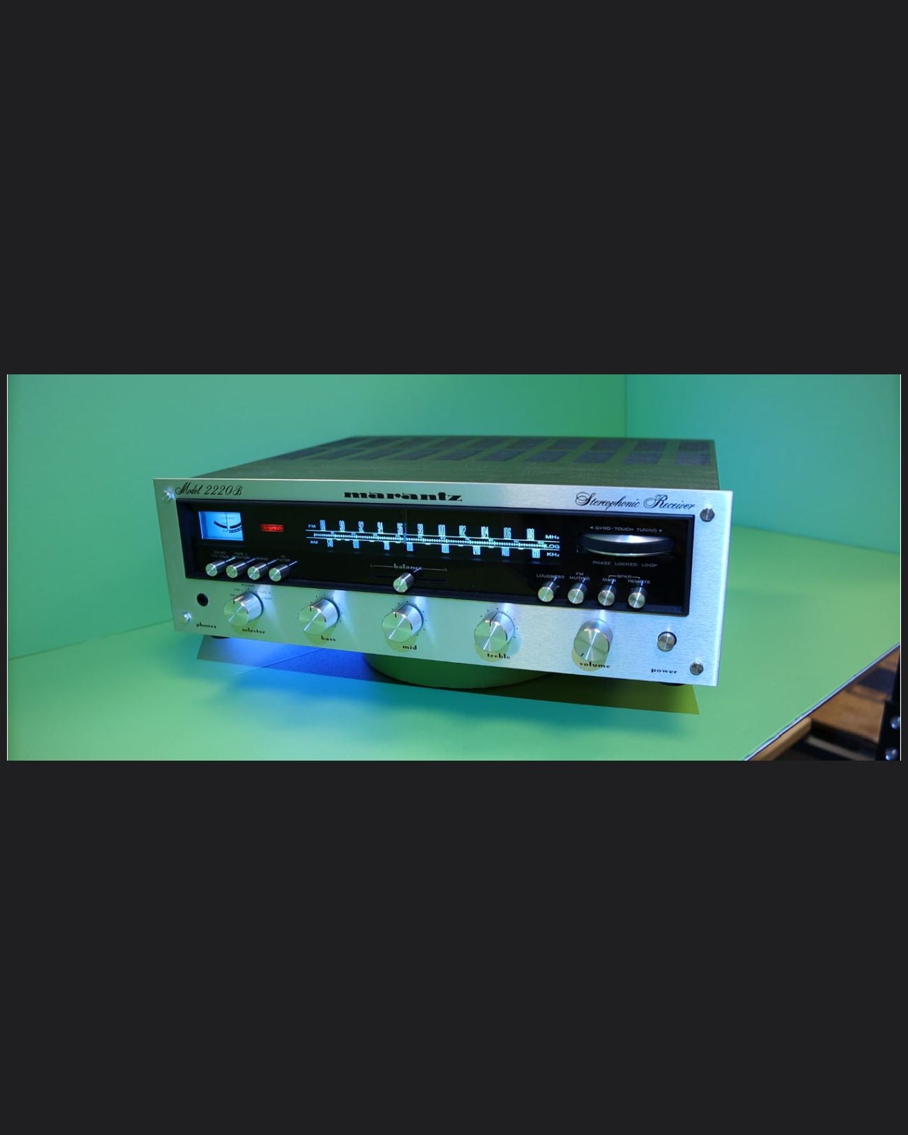 Marantz 2220B Receiver in Near Mint Condition. Professionally Rebuilt + 30 Day Warranty!
