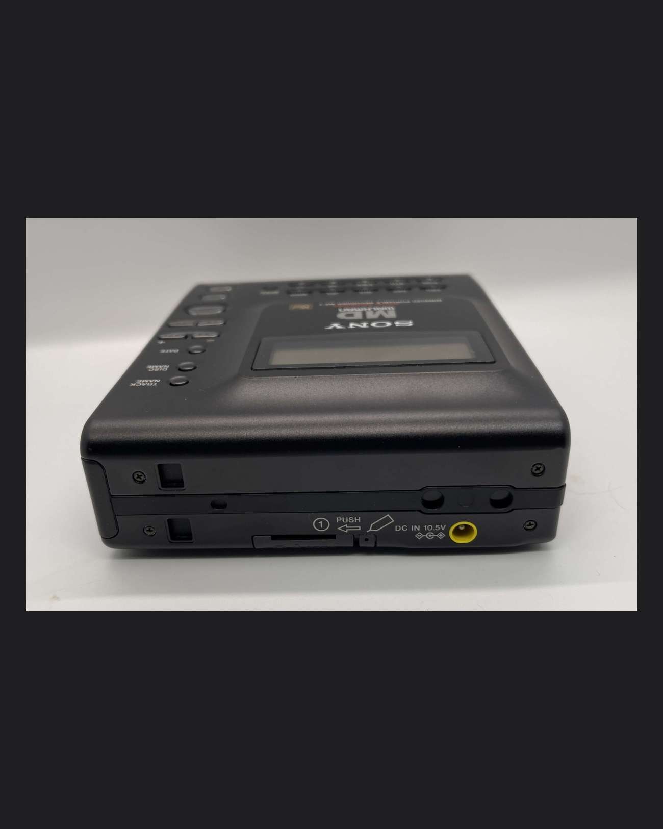 Sony MZ-1 MiniDisc Portable Recorder in mint condition
