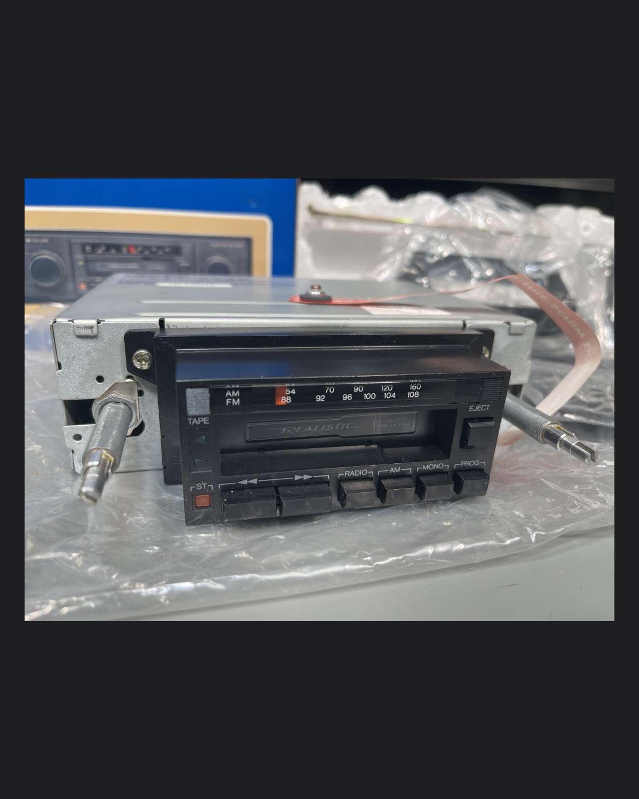 Realistic 12-1928A Auto Reverse Car Stereo Radio Cassette Player - 1988 NEW!